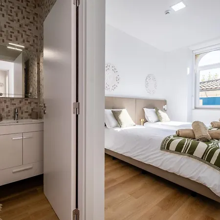 Pharmacia- Local بيت ضيافة ميراندا دو كورفو