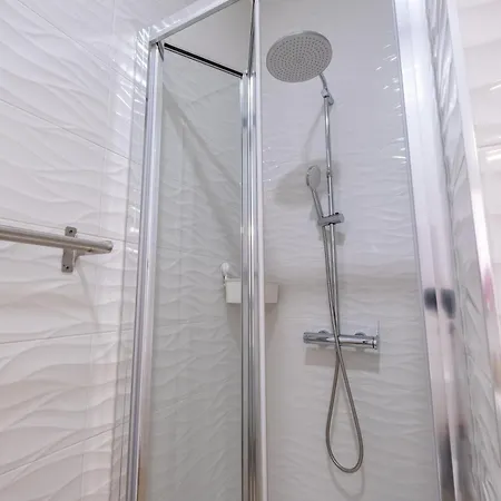 Affittacamere Pharmácia- Local