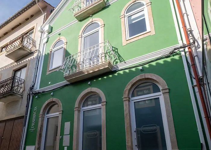 Pharmacia- Local ميراندا دو كورفو